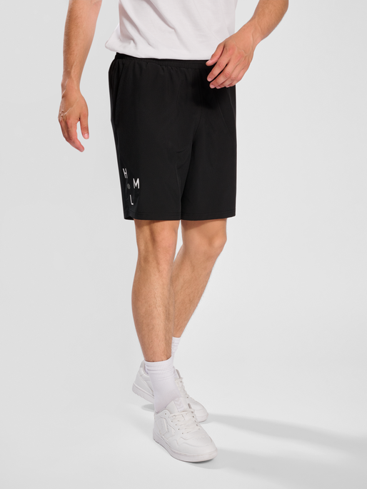 hmlACTIVE COURT WOV SHORTS, BLACK, model