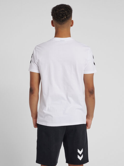 HMLGO COTTON T-SHIRT S/S, WHITE, model
