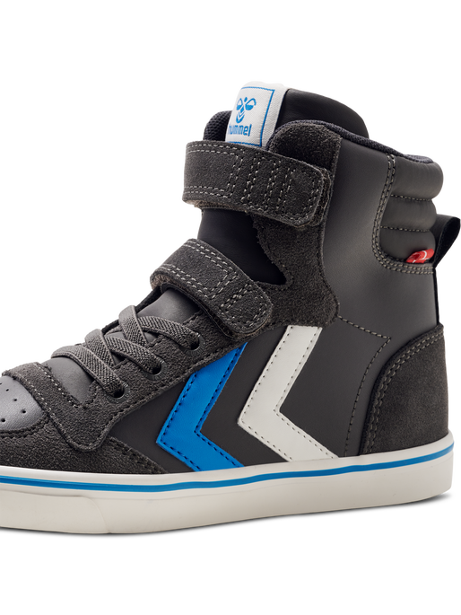 SLIMMER STADIL JR, PAVEMENT, packshot