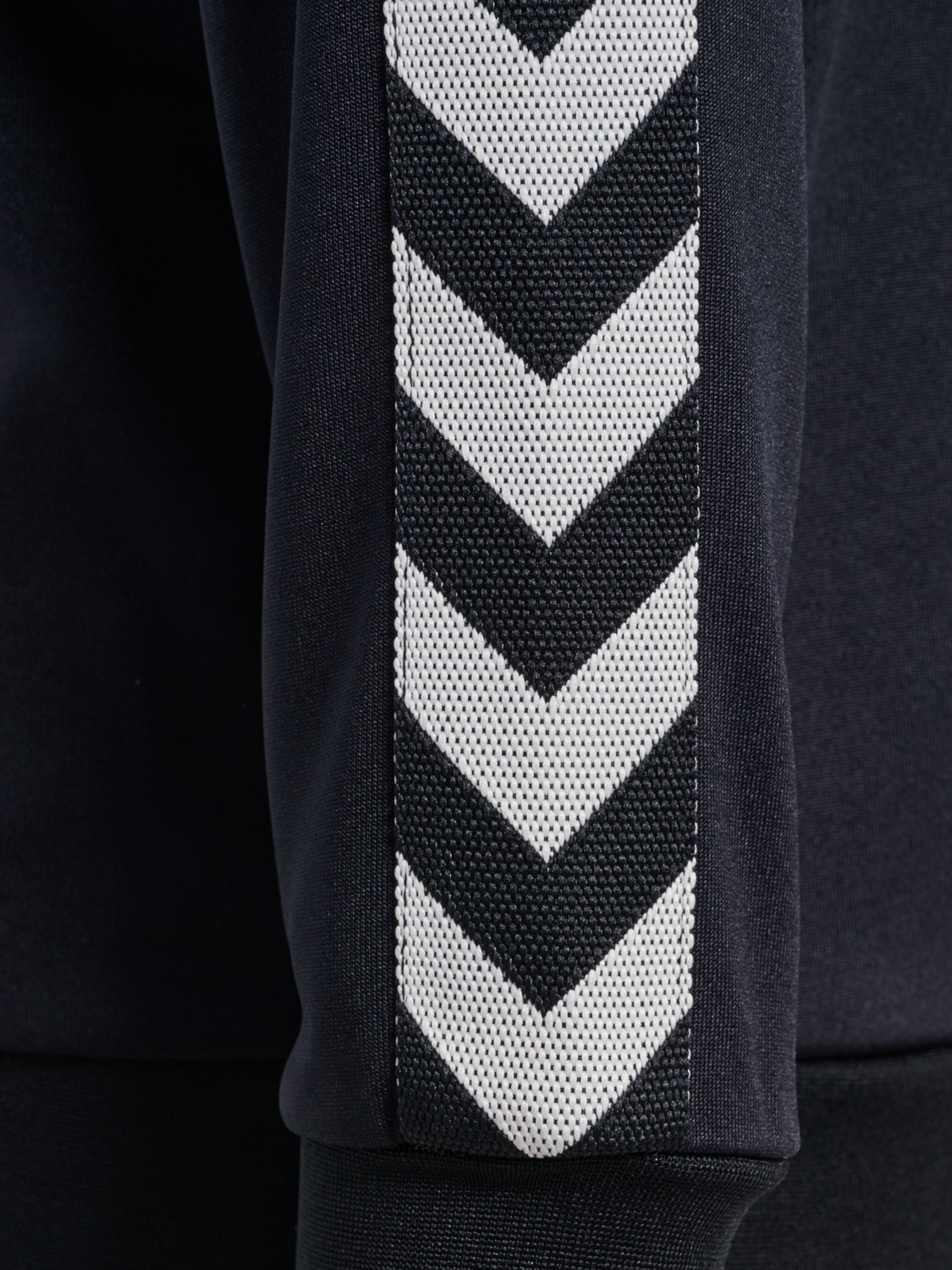 hmlNEWI ZIP JACKET, BLACK, packshot