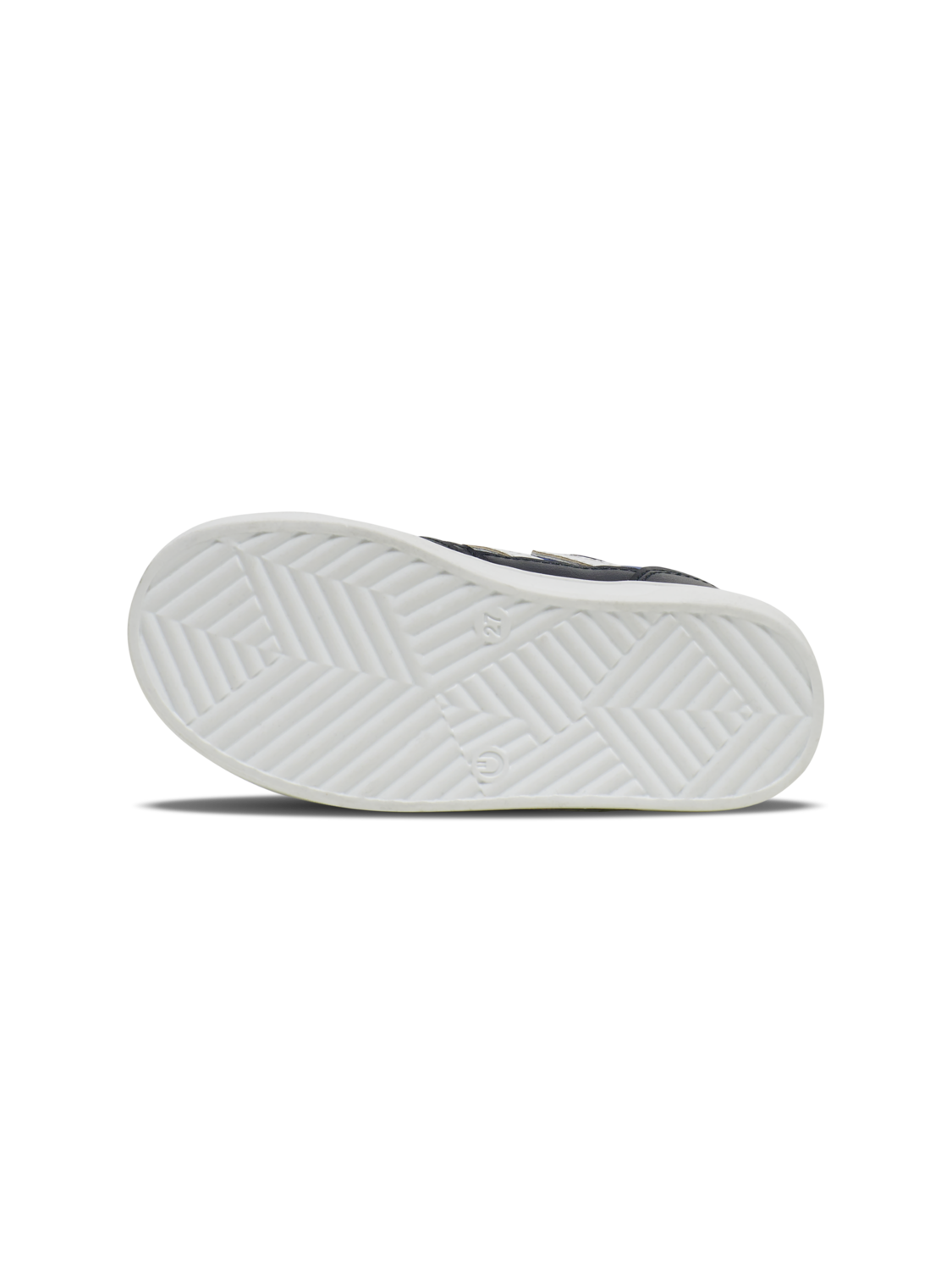 CAMDEN JR, BLACK IRIS, packshot