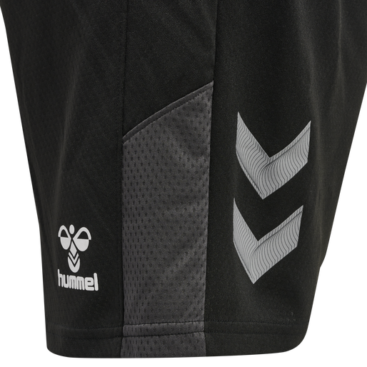 hmlLEAD TRAINER SHORTS, BLACK hmlLEAD TRAINER SHORTS, BLACK, packshot