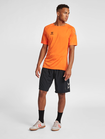 hmlLEAD PRO TRAINING SHORTS, BLACK, model