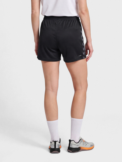 hmlAUTHENTIC PL SHORTS WOMAN, BLACK, model