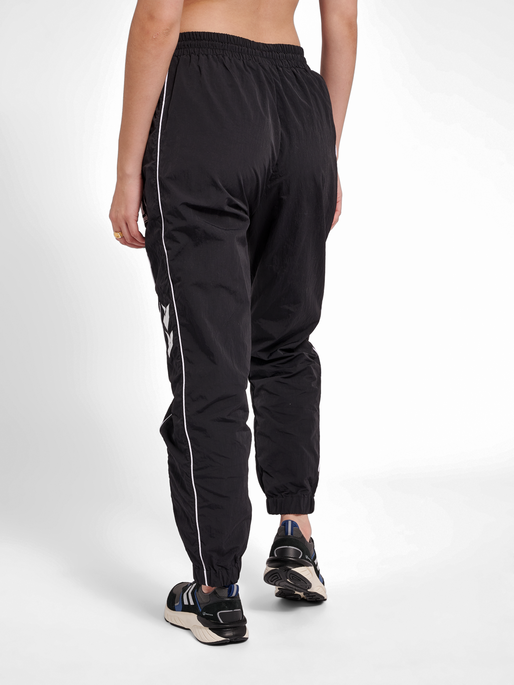 hmlLGC WALTER WOV REGULAR PANTS, BLACK, model