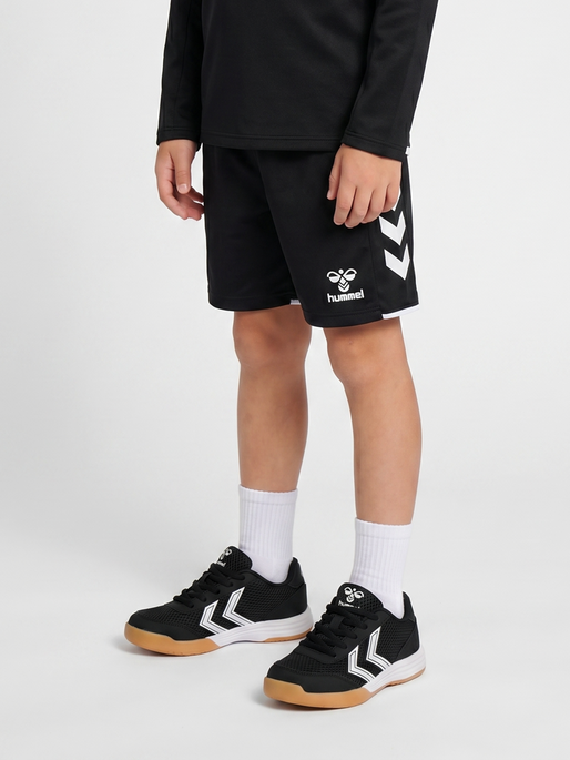 hmlCORE 2.0 SHORTS KIDS, BLACK/WHITE, model