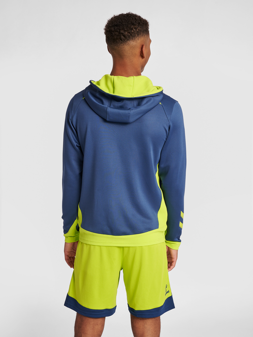 hmlLEAD ZIP POLY HOODIE, DARK DENIM, model