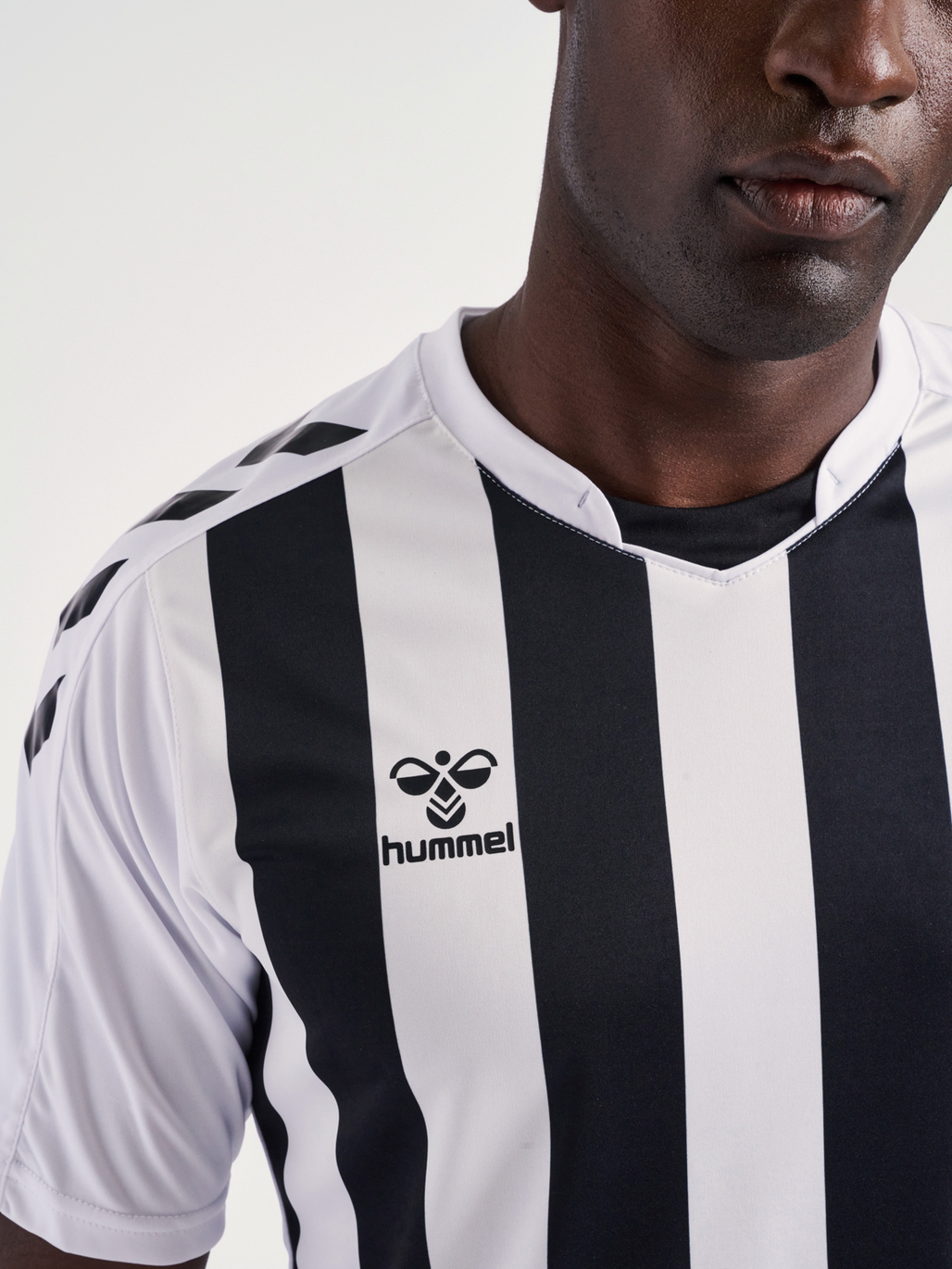 hummel CORE XK STRIPED JERSEY S S WHITE BLACK hummelsport