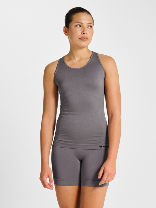hmlTIF SEAMLESS TOP, SHARK, model