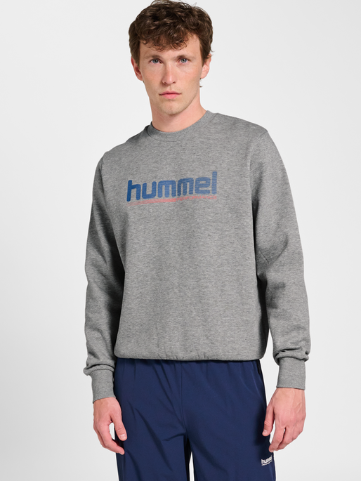 hmlGRAPHIC CREWNECK, GREY MELANGE, model