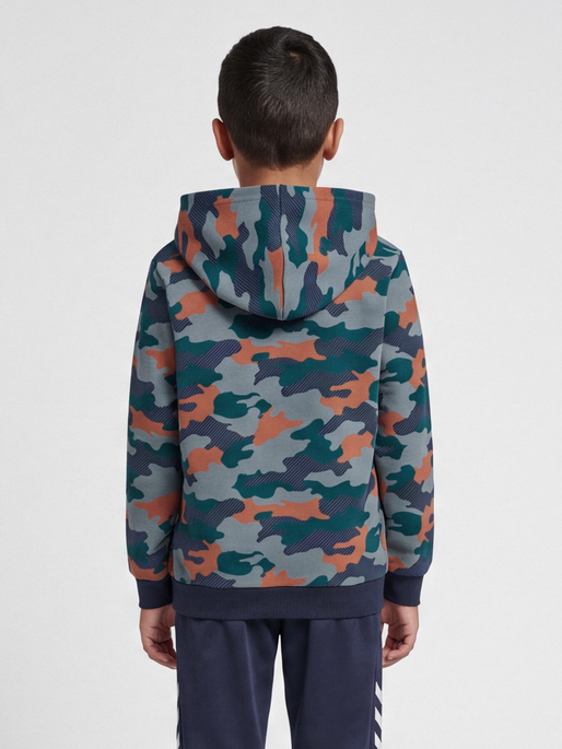 hmlJACKSON HOODIE, STORMY WEATHER, model
