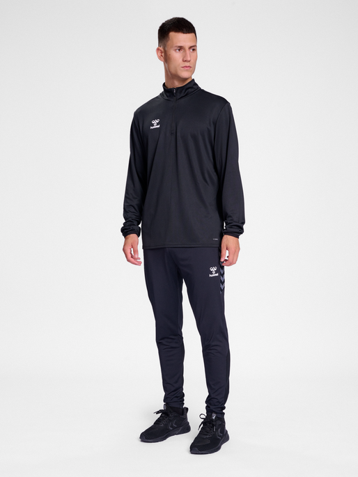 hmlESSENTIAL HALF-ZIP, BLACK, model