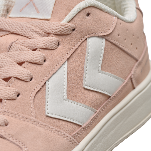 ST. POWER PLAY SUEDE, ALMOST APRICOT, packshot