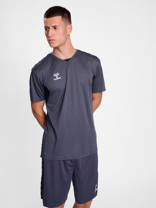 hmlESSENTIAL JERSEY S/S, STEEL GRAY, model