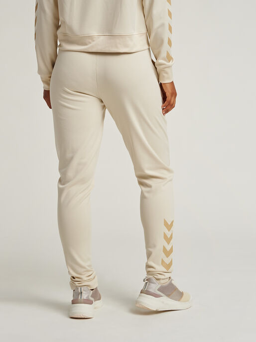 hmlZIBA TAPERED PANTS, BONE WHITE, model