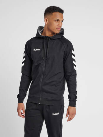 HMLGO COTTON ZIP HOODIE, BLACK, model