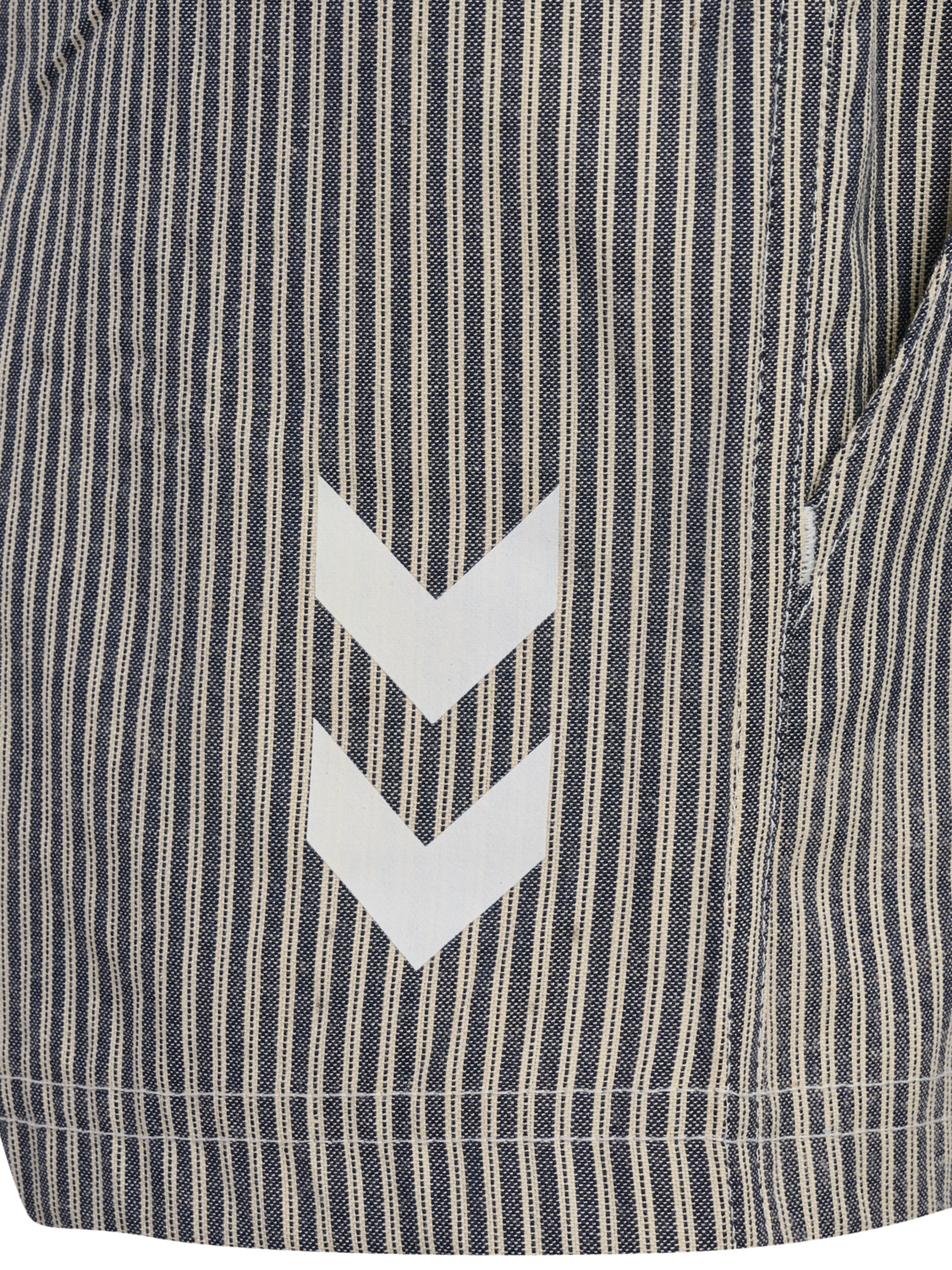 hmlCORSI SHORTS, BLACK IRIS, packshot