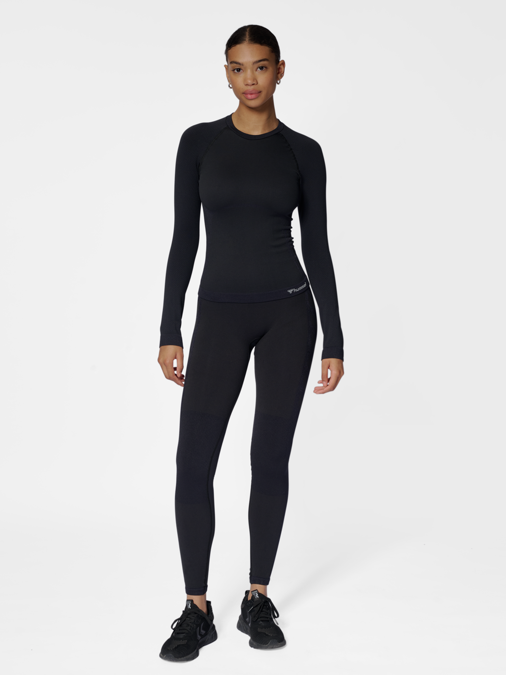 hmlCLEA SEAMLESS TIGHT T SHIRT L S