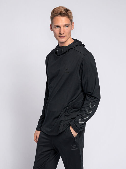 hmlASTON HOODIE, BLACK, model