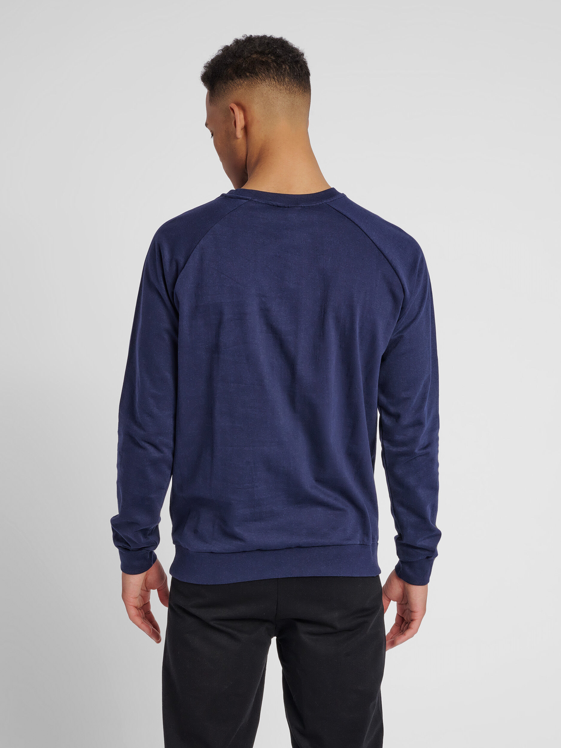 Hummel sweatshirt price top