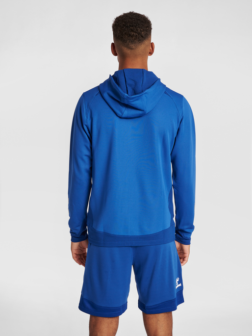 hmlLEAD ZIP POLY HOODIE, TRUE BLUE, model