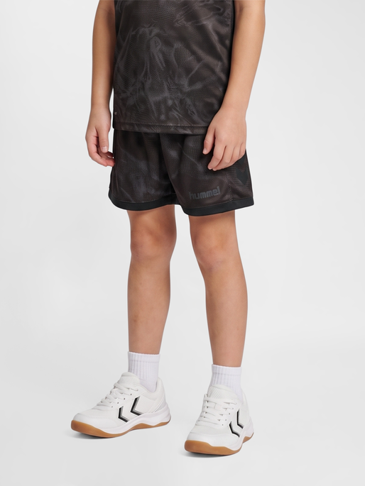 hmlBLAZE CLUB 26 GRAPHIC SET KIDS, BLACK/ASPHALT, model