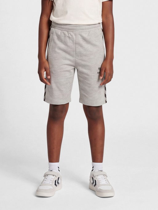 hmlMOVE CLASSIC KIDS SHORTS, GREY MELANGE, model