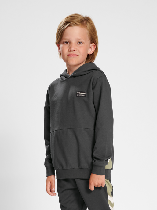 hmlGLEN HOODIE, 1525, model