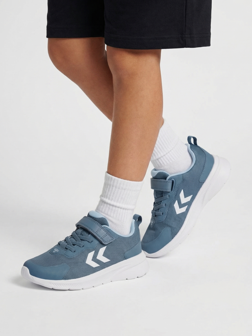 ACTUS TR BREATHER JR, FADED DENIM, model