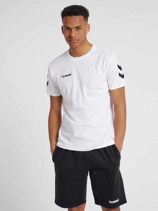 HUMMEL GO COTTON T-SHIRT S/S, WHITE, model