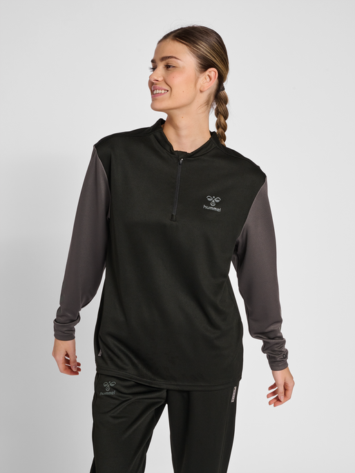 hmlONGRID 1/2 ZIP POLY SWEAT WO, JET BLACK/FORGED IRON, model