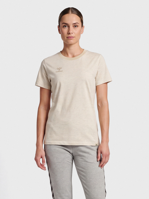 hmlMOVE T-SHIRT WOMAN, VANILLA ICE, model