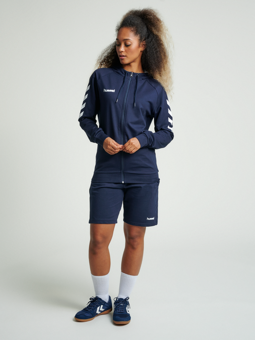 HMLGO COTTON ZIP HOODIE, MARINE, model