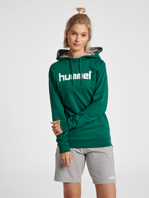 HUMMEL GO COTTON LOGO HOODIE WOMAN, EVERGREEN, model