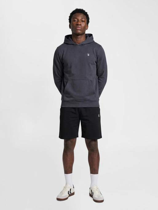 hmlPULSE SWEAT HOODIE, EBONY, model