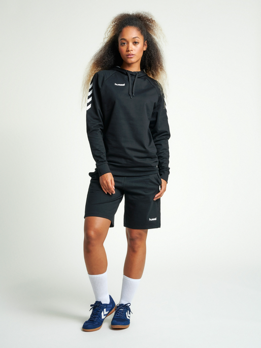 HUMMEL GO COTTON HOODIE WOMAN, BLACK, model