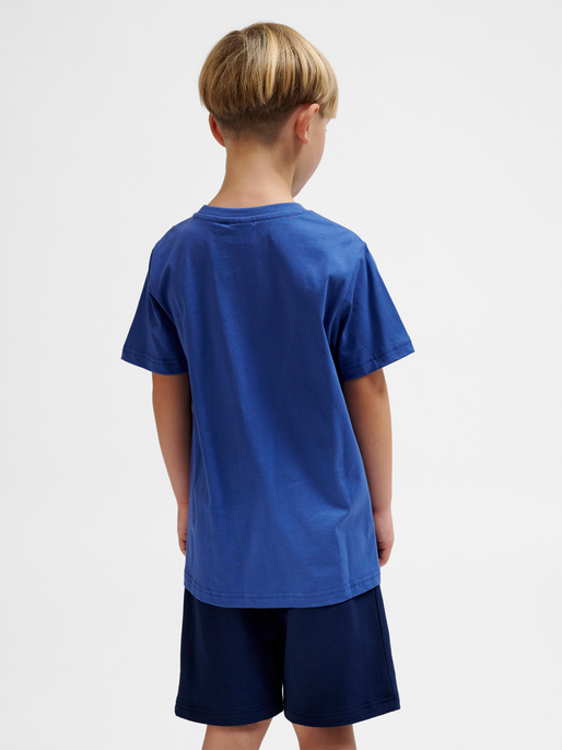 hmlTRELLE T-SHIRT S/S, TRUE NAVY, model