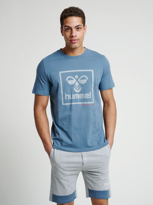 hmlISAM T-SHIRT, CHINA BLUE, model