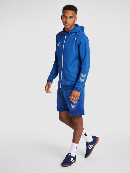 hmlLEAD ZIP POLY HOODIE, TRUE BLUE, model