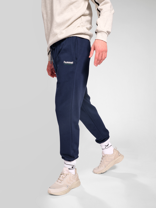 Hummel joggers outlet