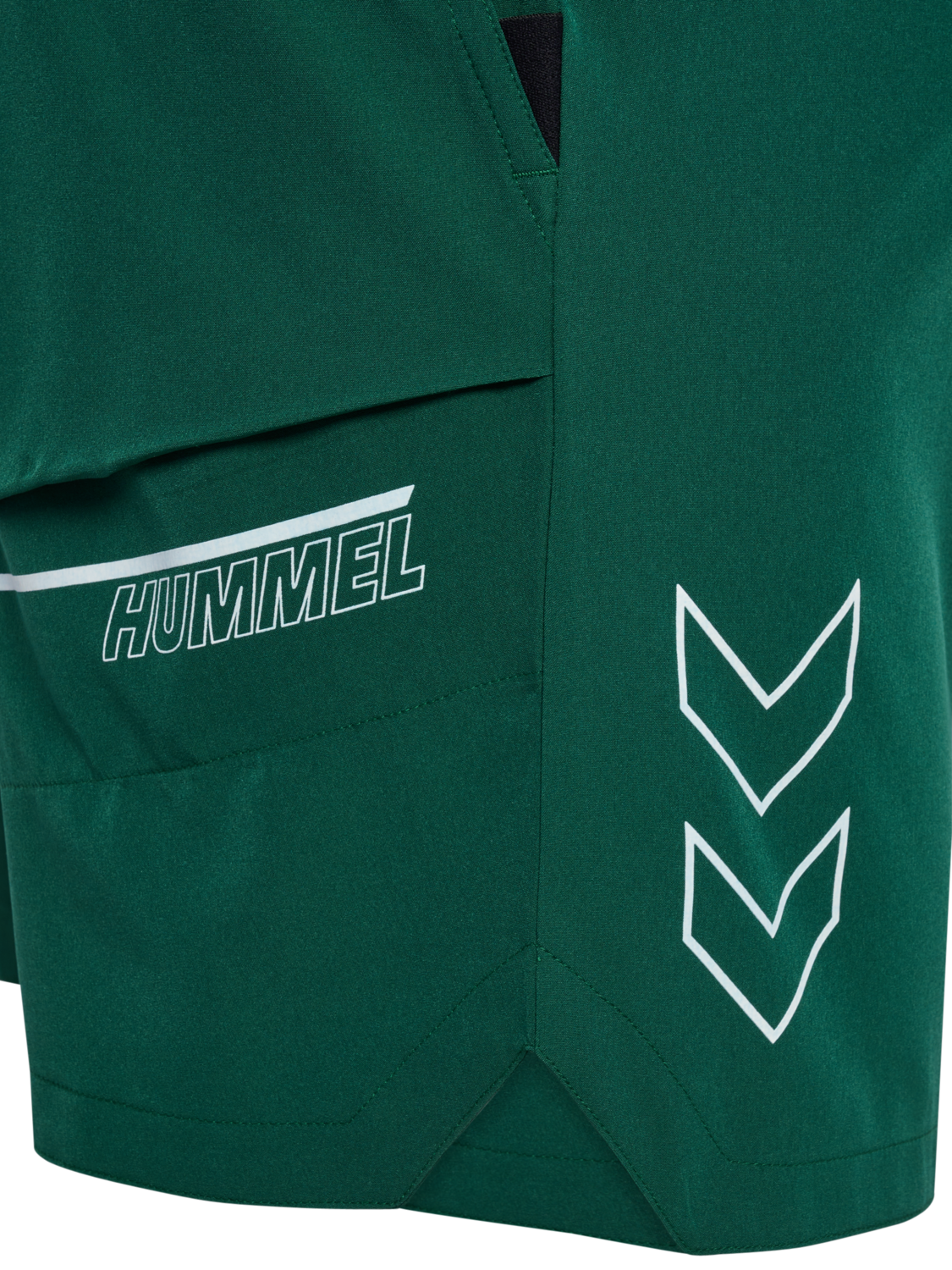 hmlCOURT POCKET SHORTS, RAIN FOREST, packshot