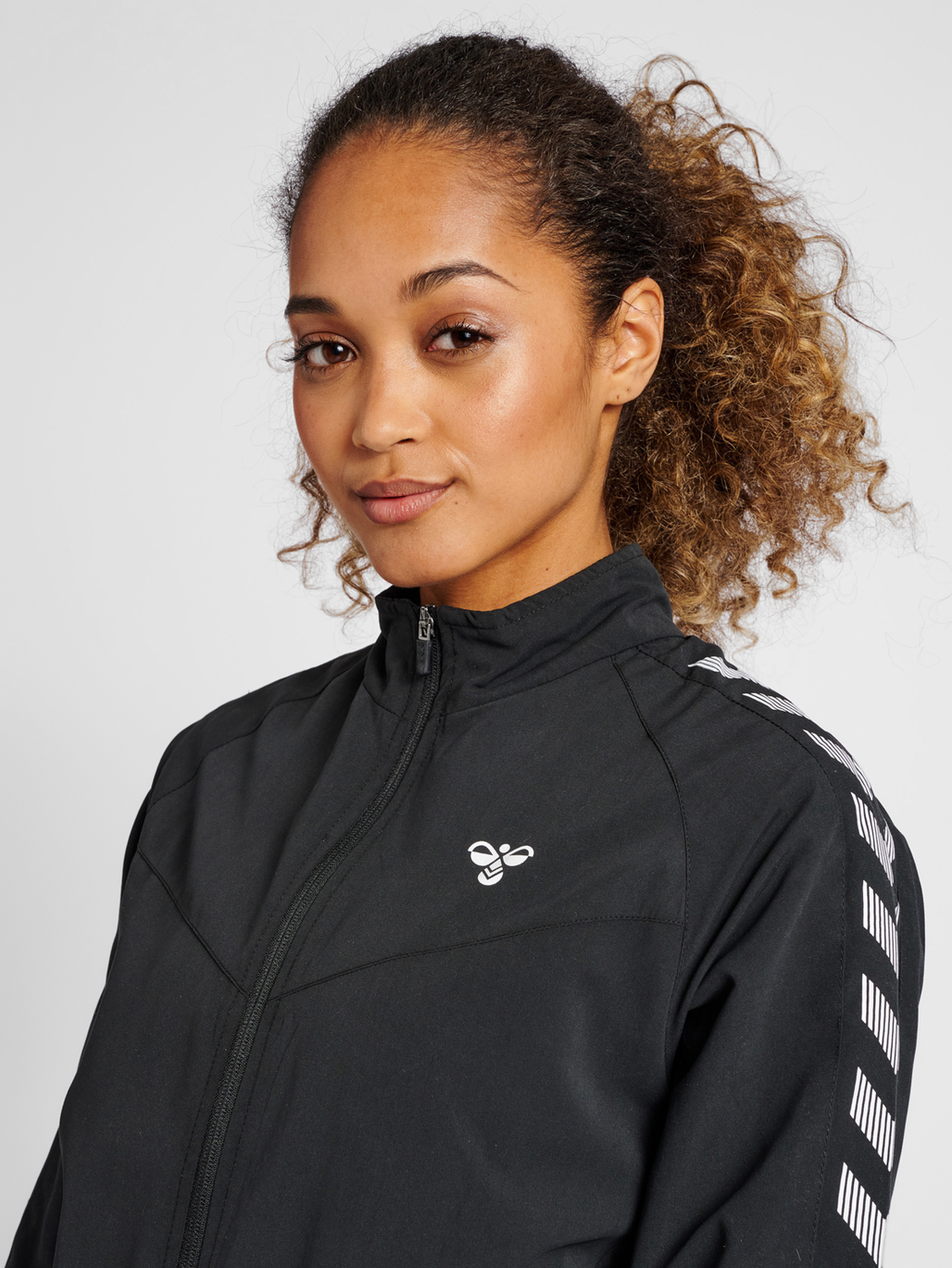 Hummel track jacket shop