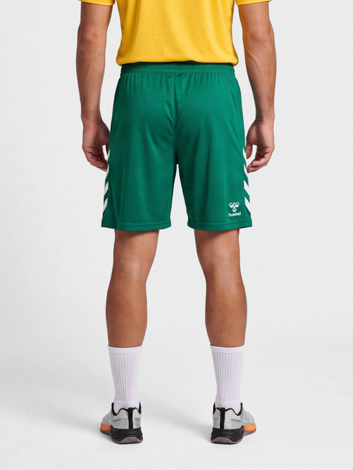 hmlCORE XK POLY SHORTS, EVERGREEN, model