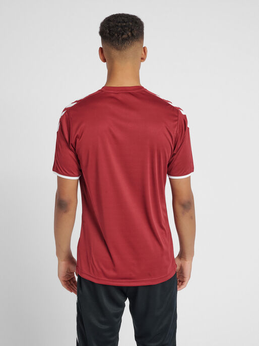 CORE SS POLY JERSEY, MAROON PR, model
