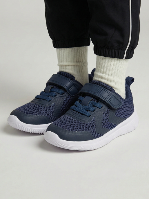 ACTUS ML RECYCLED INFANT, BLACK IRIS, model