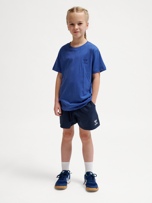 hmlTRELLE T-SHIRT S/S, TRUE NAVY, model