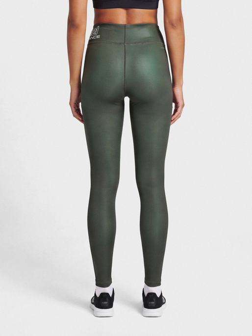 hmlTE FUNDAMENTAL MID WAIST TIGHTS, CLIMBING IVY, model