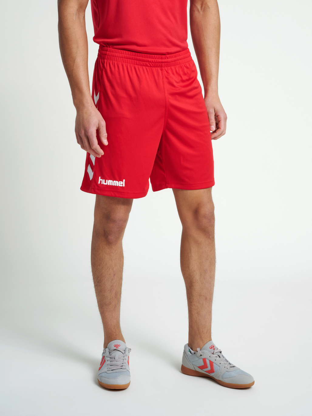 CORE POLY SHORTS, TRUE RED PRO, model
