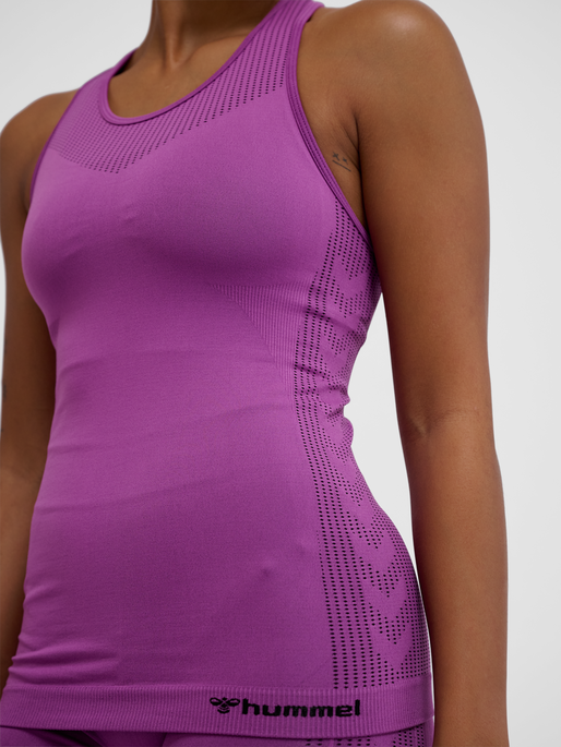 hmlMT SHAPING SEAMLESS TANKTOP, CATTLEYA ORCHID, model