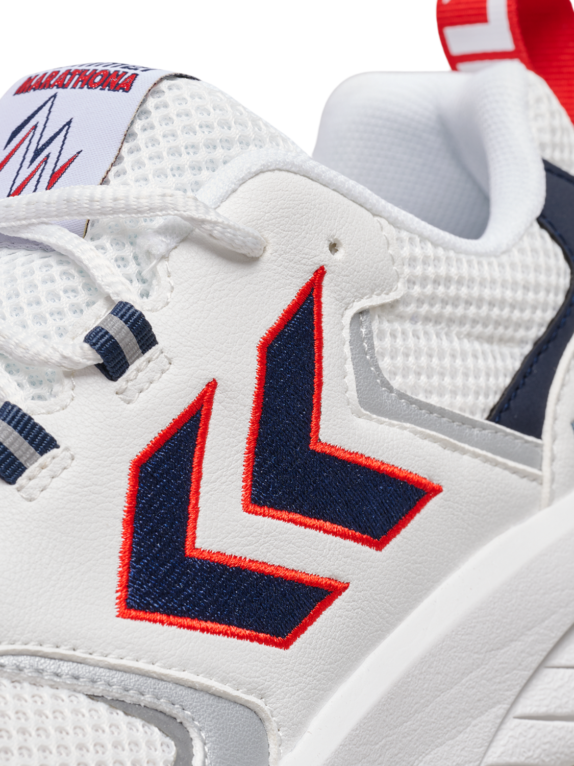 MARATHONA REACH LX CH, WHITE/BLACK IRIS, packshot